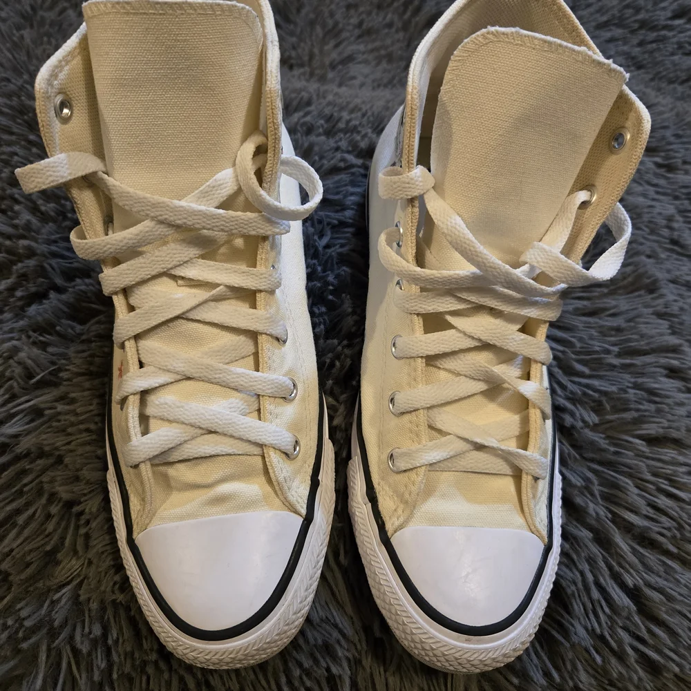 Converse Chuck Taylor Kids High-Top Sneakers with Butterfly Design